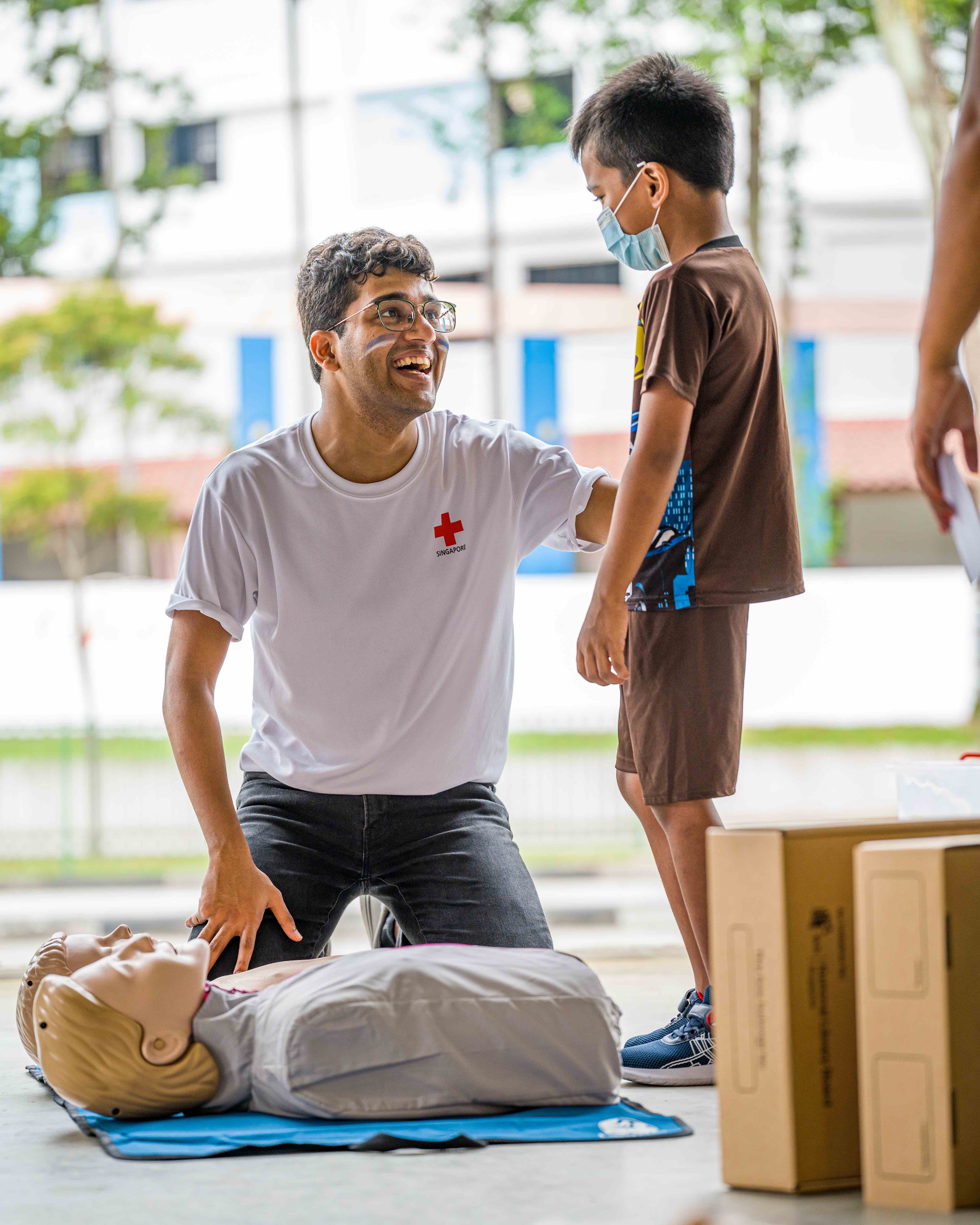 11122022 Red Cross Youth Christmas 07180