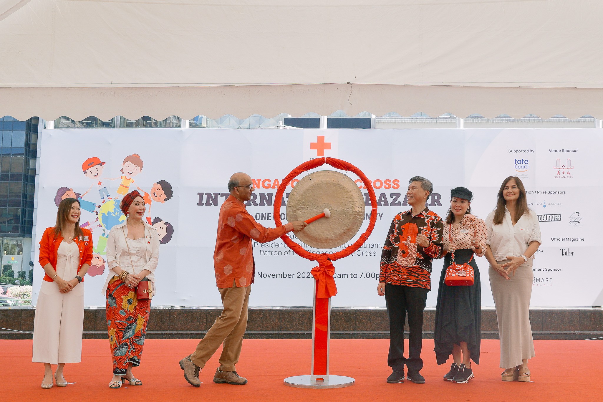 Singapore Red Cross International Bazaar 02 by volunteer photographer James Tan