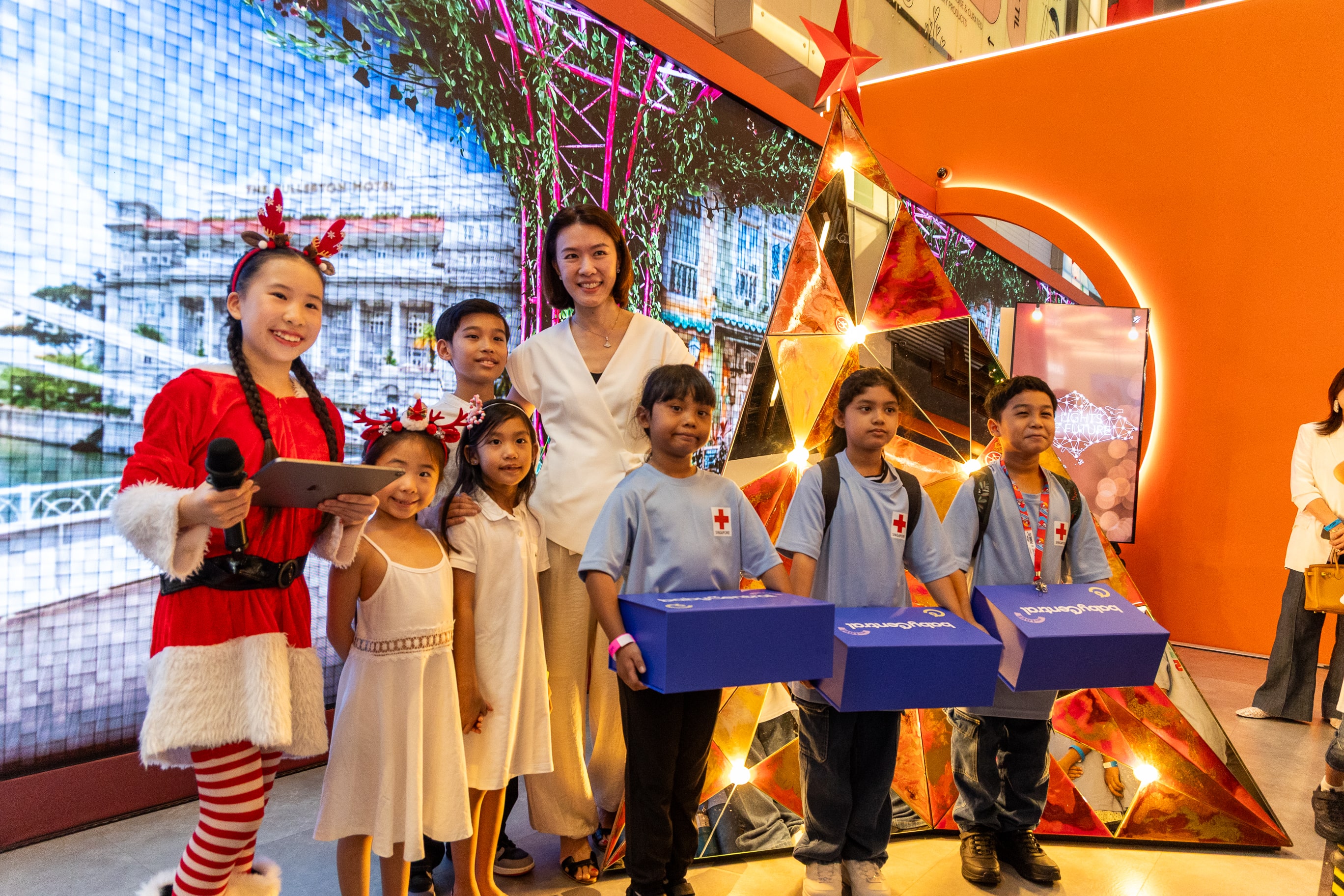 Singapore Red Cross Young Hearts 60 Lights Fundraiser 3